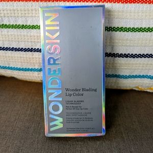 Wonder skin lipstick